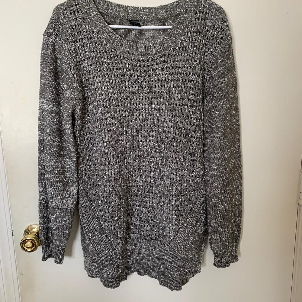 Madison Lilly Woven Pullover Sweater  - L